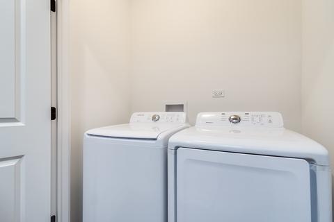 4868 W Warner Ave, Chicago, IL 60641 photo 18