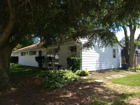 704 Elm St, Wheaton, IL 60189 photo 1