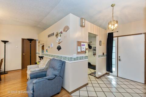 9717 Edwards Rd, Fox River Grove, IL 60021 photo 4