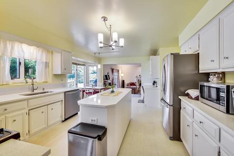 24930 W Illini Dr, Plainfield, IL 60544 photo 9