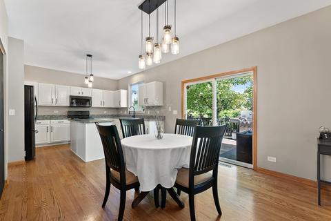 9776 Compton Dr, Huntley, IL 60142 photo 5