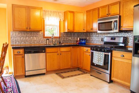 706 Rosemare Dr, Roscoe, IL 61073 photo 8