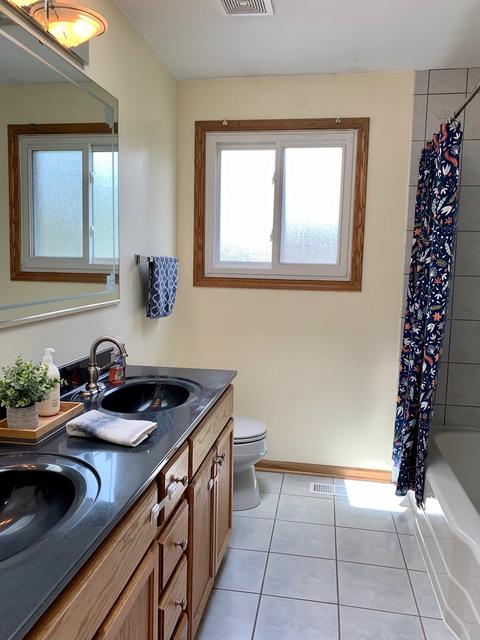 1123 Kent Ct, Wheaton, IL 60189 photo 10