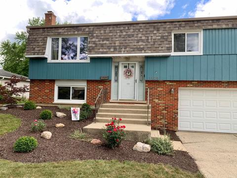 1123 Kent Ct, Wheaton, IL 60189 photo 2