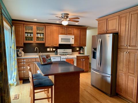 1123 Kent Ct, Wheaton, IL 60189 photo 6