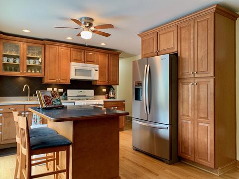 1123 Kent Ct, Wheaton, IL 60189 photo 7