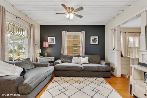 367 Walnut Ave, Elgin, IL 60123 photo 4