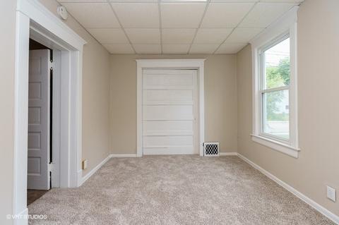 601 E Oakland Ave, Bloomington, IL 61701 photo 25