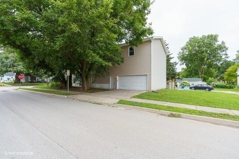 601 E Oakland Ave, Bloomington, IL 61701 photo 2