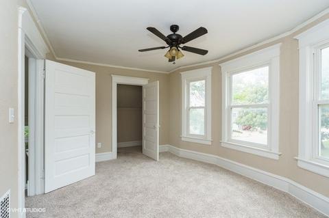 601 E Oakland Ave, Bloomington, IL 61701 photo 9