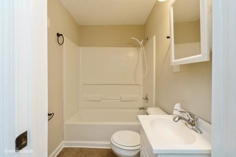 601 E Oakland Ave, Bloomington, IL 61701 photo 23