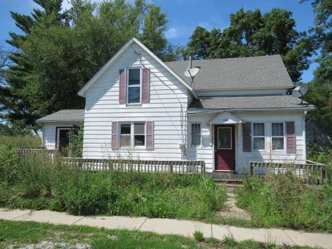106 E Hancock St, Longview, IL 61852 photo 1