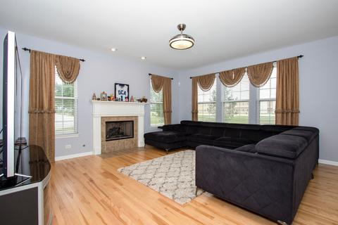 236 Atwell St, Elgin, IL 60124 photo 7