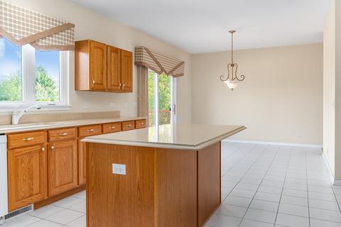 3670 Reserve Dr, Algonquin, IL 60102 photo 10