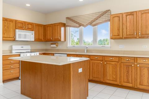 3670 Reserve Dr, Algonquin, IL 60102 photo 7