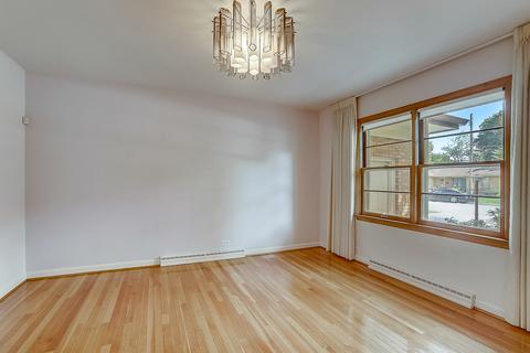 816 Murray Ave, Elgin, IL 60123 photo 7
