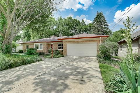 816 Murray Ave, Elgin, IL 60123 photo 1