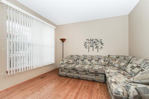 1900 Trappers Ct, Mchenry, IL 60050 photo 3