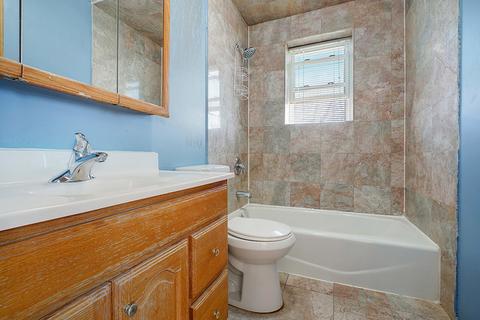 7228 Pershing Rd #2E, Lyons, IL 60534 photo 7
