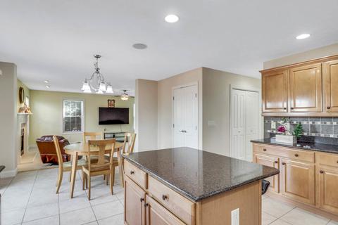 3908 Brookline Ln, Bloomington, IL 61705 photo 13