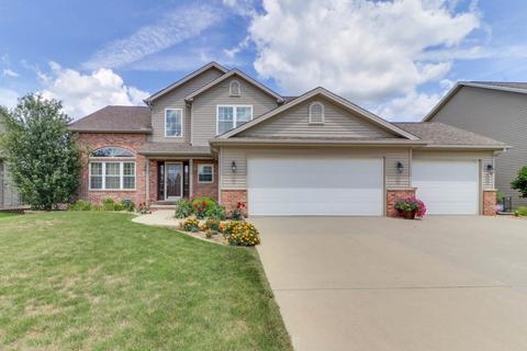 3908 Brookline Ln, Bloomington, IL 61705 photo 1