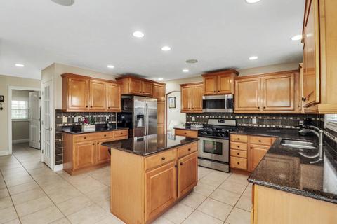 3908 Brookline Ln, Bloomington, IL 61705 photo 5