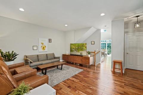155 Orchards Pass, Bartlett, IL 60103 photo 3