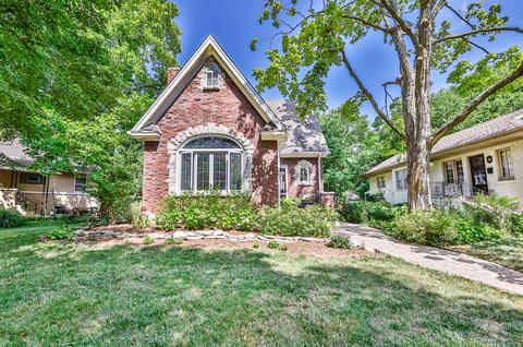 252 Olmsted Rd, Riverside, IL 60546 photo 1