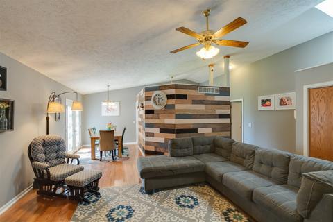 1105 Oak Hill St, Normal, IL 61761 photo 6