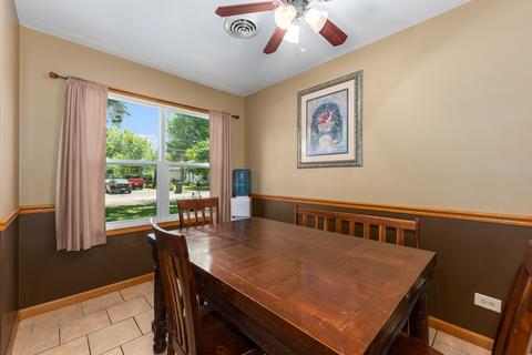 309 E Prairie St, Plano, IL 60545 photo 6