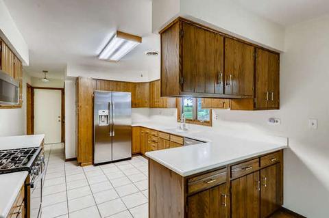 39 W085 Cliff Dr, Elgin, IL 60124 photo 12