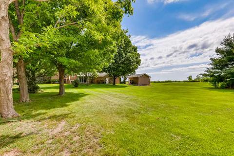 39 W085 Cliff Dr, Elgin, IL 60124 photo 36