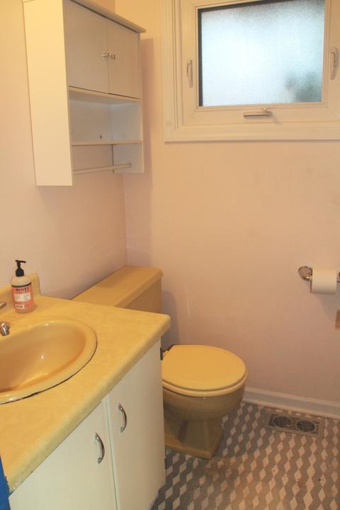 769 E Lincoln Ave, Des Plaines, IL 60018 photo 10