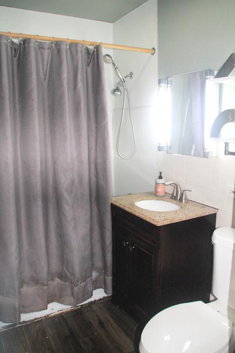 769 E Lincoln Ave, Des Plaines, IL 60018 photo 13