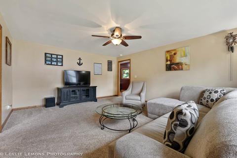 2 Coy Park Dr, Newark, IL 60541 photo 10