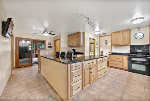 2 Coy Park Dr, Newark, IL 60541 photo 6