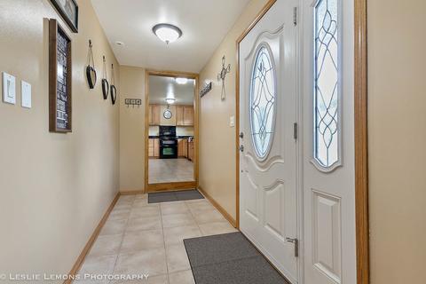 2 Coy Park Dr, Newark, IL 60541 photo 2
