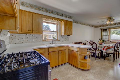 1950 Pine St, Des Plaines, IL 60018 photo 6