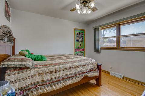 1950 Pine St, Des Plaines, IL 60018 photo 9