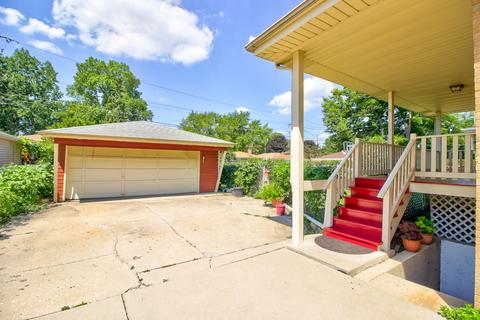 1950 Pine St, Des Plaines, IL 60018 photo 16