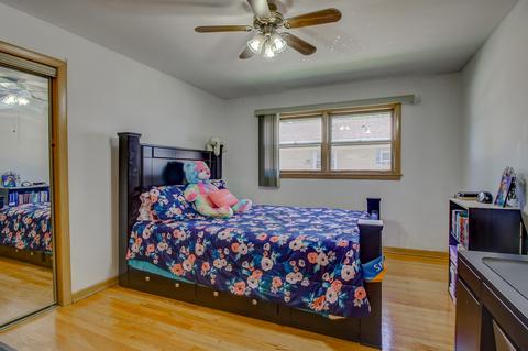 1950 Pine St, Des Plaines, IL 60018 photo 10