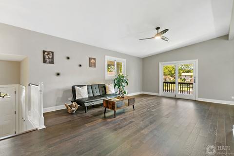 302 Crest Dr, Cary, IL 60013 photo 9