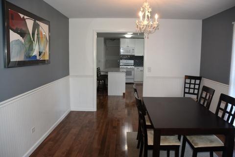 1125 Forest Dr, Elgin, IL 60123 photo 7