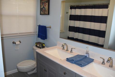 1125 Forest Dr, Elgin, IL 60123 photo 21