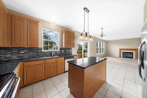 6 Queensbury Ct, Algonquin, IL 60102 photo 6