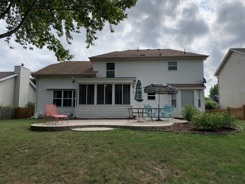 136 Forestview Ln, Aurora, IL 60502 photo 4