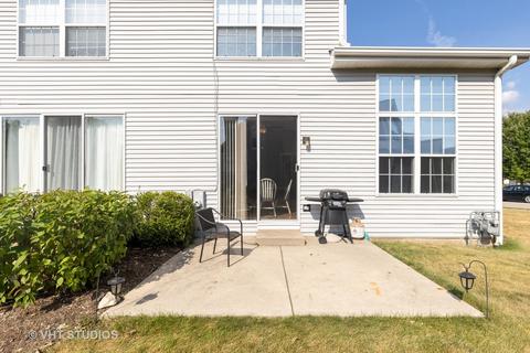 202 Partridge Ct, Algonquin, IL 60102 photo 2