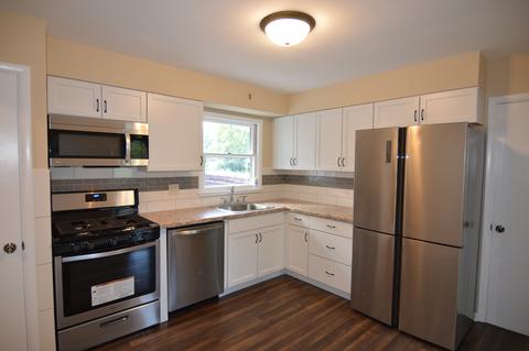 2501 S Scheid Ln, Mchenry, IL 60051 photo 4