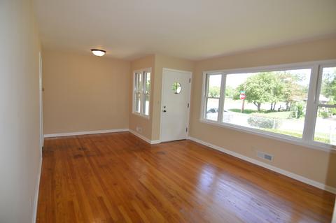 2501 S Scheid Ln, Mchenry, IL 60051 photo 8