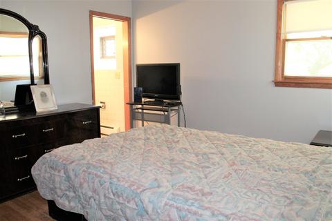 1353 Meyer Dr, Addison, IL 60101 photo 9